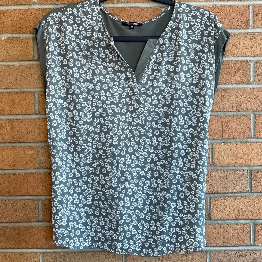 Paper Moon business casual blouse